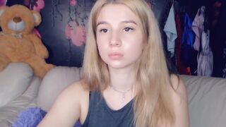 BellaTime webcam show 2020-11-12 12-46-08 Awesome amateur webcam teen girl is having webcam sex chat and flirting for money